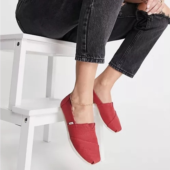 NWOT  Ladies / Toms - Picture 7 of 7